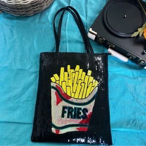 A yummy conversation starter that French fries enthusiasts would love.